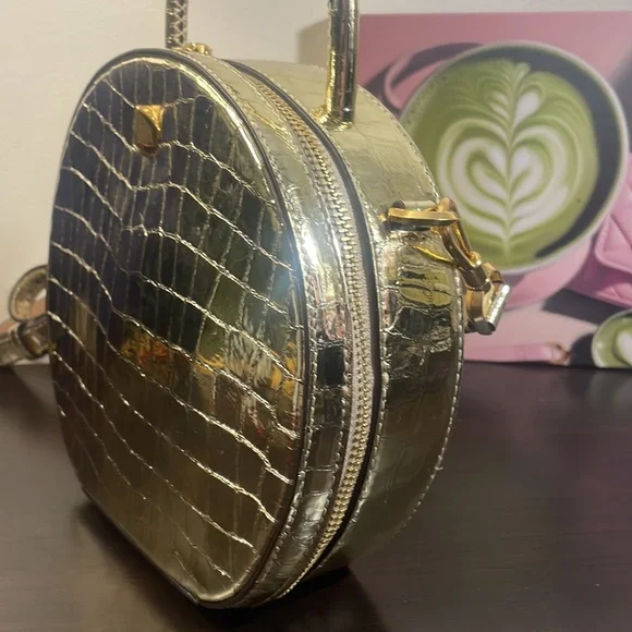 Kate Spade Andi Metallic Canteen Bag - Picture 7 of 11